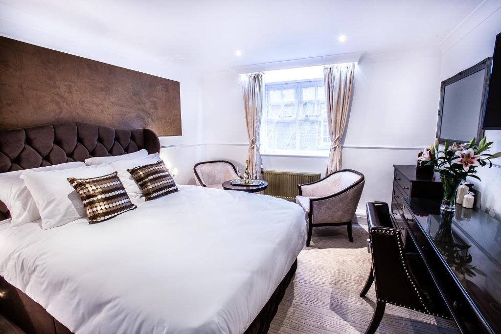 Grosvenor Hotel - 