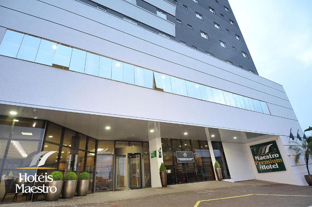  Hotel Maestro Premium Cascavel