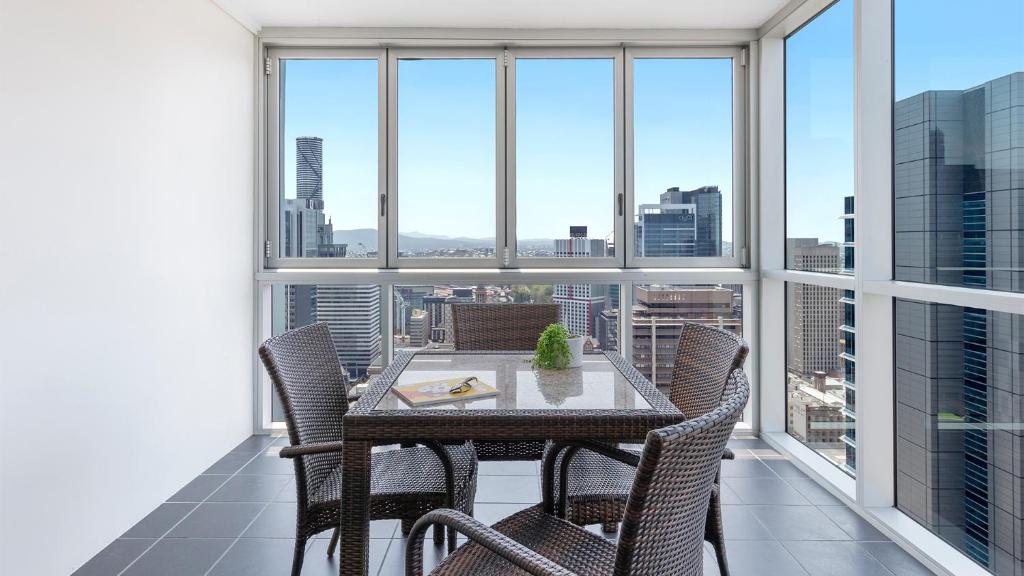 Oaks Brisbane Festival Suites - Resim 9