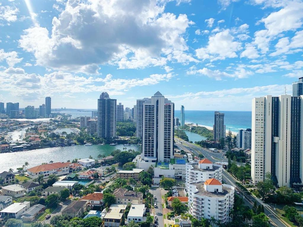 Ruby Gold Coast by CLLIX - Resim 31