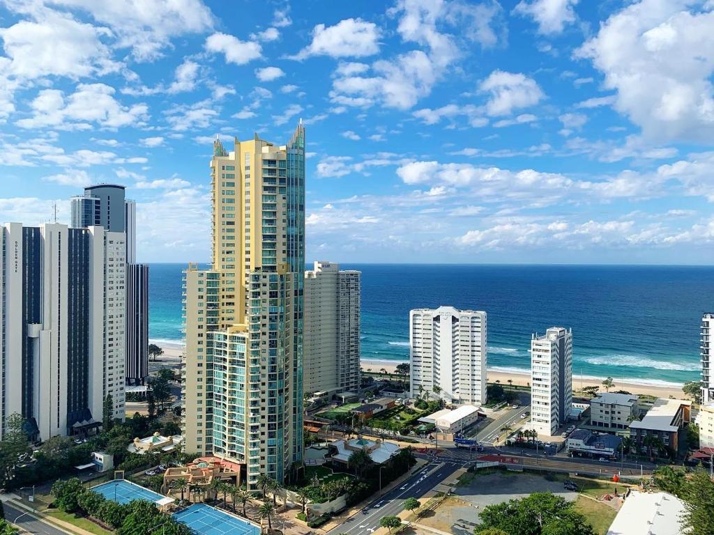 Ruby Gold Coast by CLLIX - Resim 32