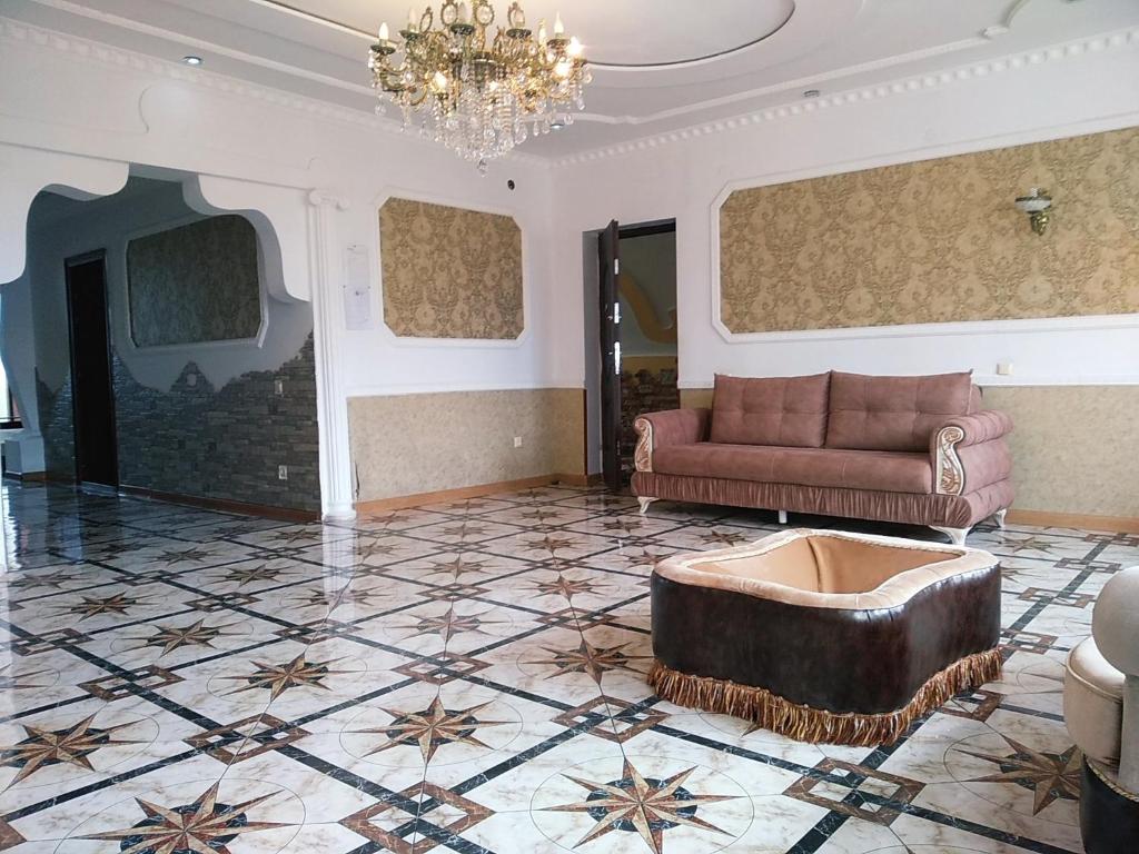 Posezení v ubytování Hotel Edemi Castle