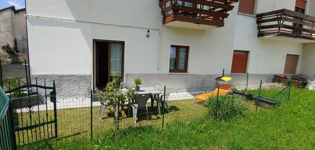 Zahrada ubytování Casa Boller di TSS' - Ideale per Famiglie, Supermercato a 20m & Car Parking