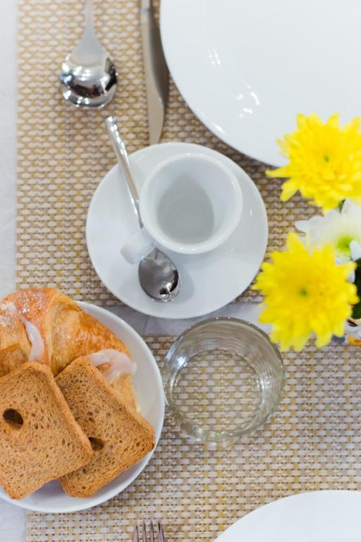 Jedlo v ubytovaní bed & breakfast alebo blízkom okolí