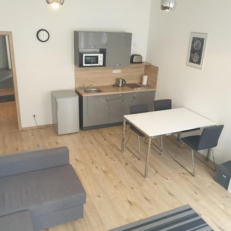 Greg Apartments Kampa Prague - Family Junior Suite