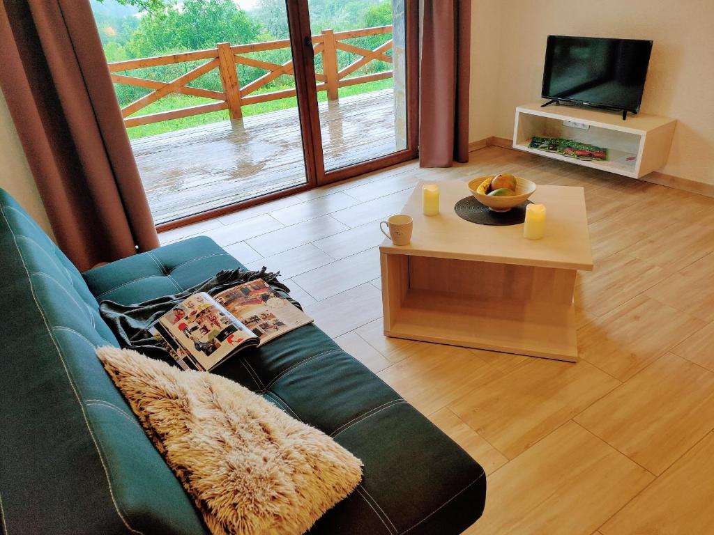 A television and/or entertainment centre at Dva Duby