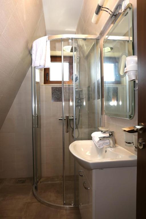 Casa Stefandra - Deluxe Double Room