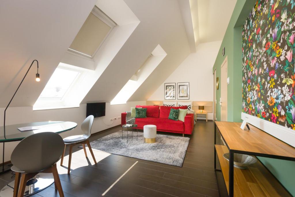 Televízia a/alebo spoločenská miestnosť v ubytovaní Rafael Kaiser Premium Apartments - Contactless 24h Check-In