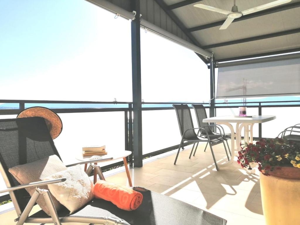 Lovely Sea View House in Malinska Island Krk - 5