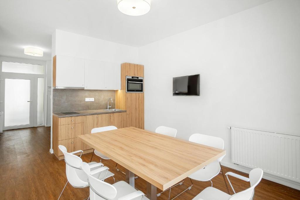 Kuchyň nebo kuchyňský kout v ubytování Szent Bernadett Családi Apartmanház