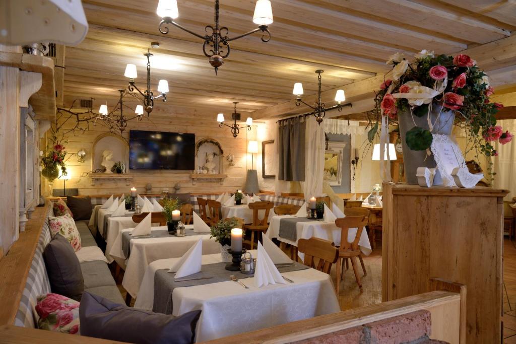 Restaurace v ubytování Märchenwald Steiermark Gasthof Sonnenhof