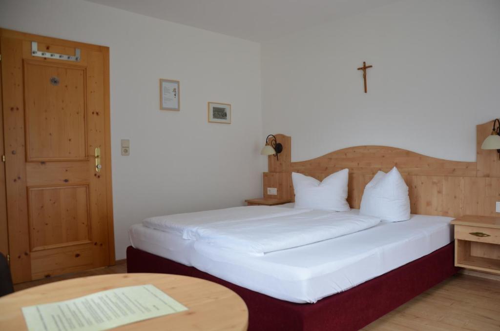 Postel nebo postele na pokoji v ubytování Haus Wally