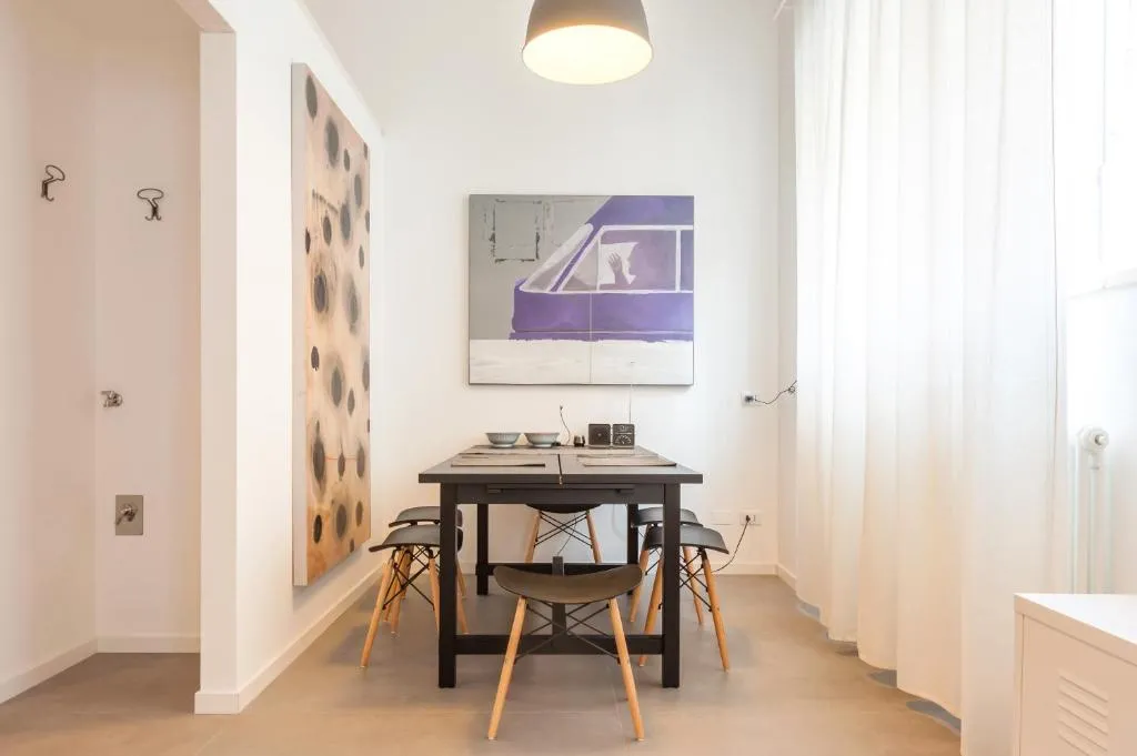 Guesthero Apartment Milano - Brenta, Milano, Italia