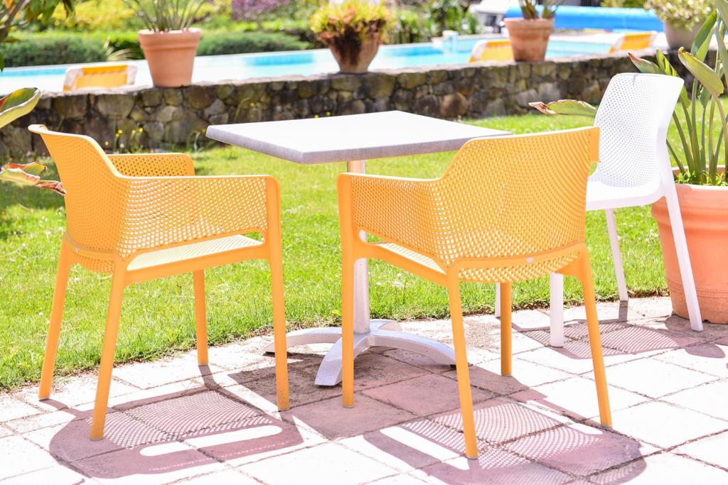 Fotografie z fotogalerie ubytování Logis Hôtel Restaurant Le Chêne Vert v destinaci Rocher