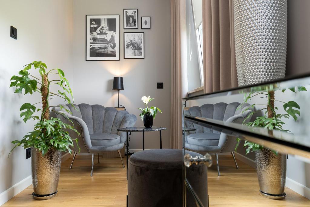 Boutique Hotel RABBIT HOLE - 5