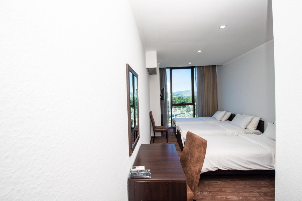 Hotel Shine Palace - Tripla Stanza Standard