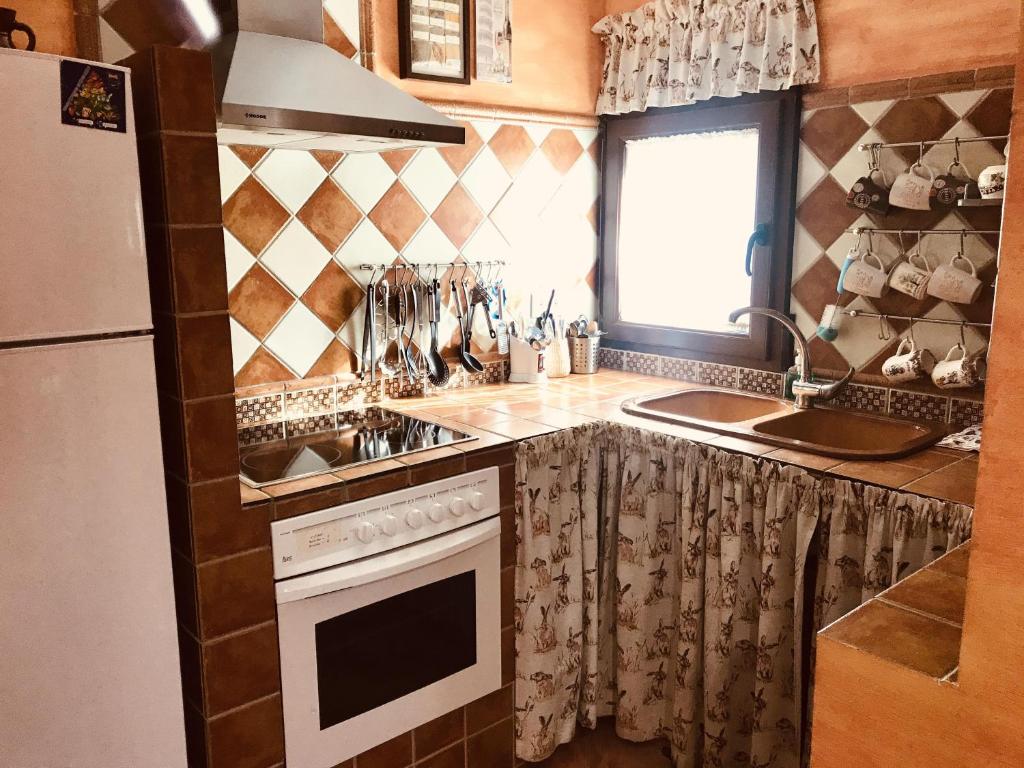 Booking.com: Casa Rural Los Diegos , Navarrete del Río ...