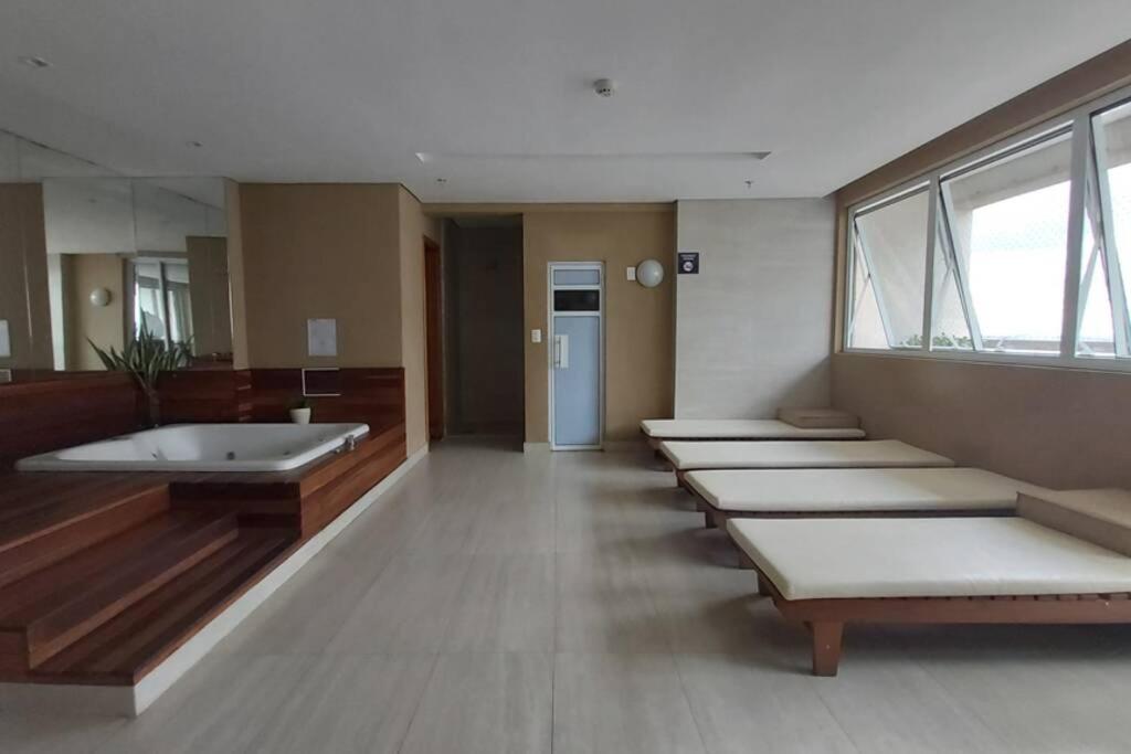  Flat todo Mobiliado com vista para o Parque Flamboyant
