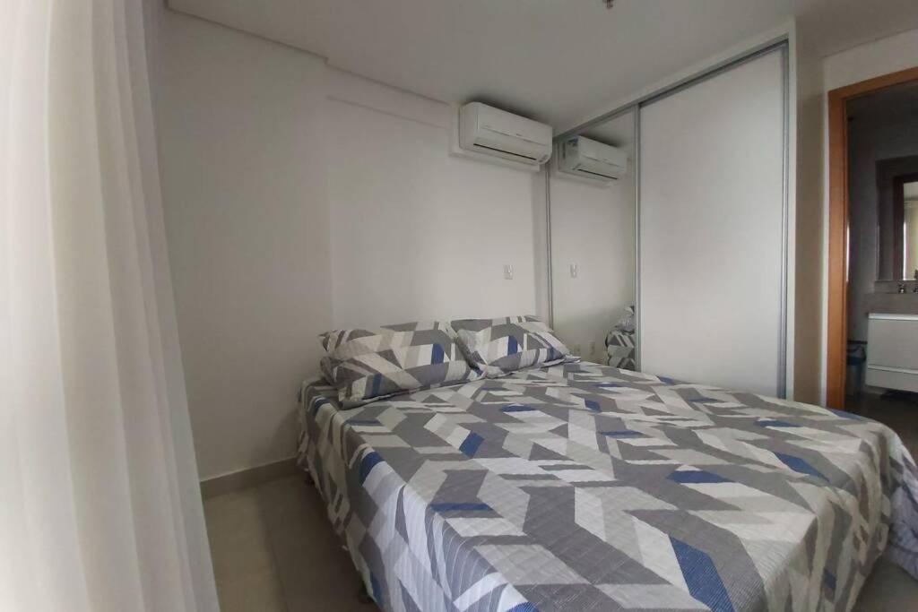 Flat todo Mobiliado com vista para o Parque Flamboyant