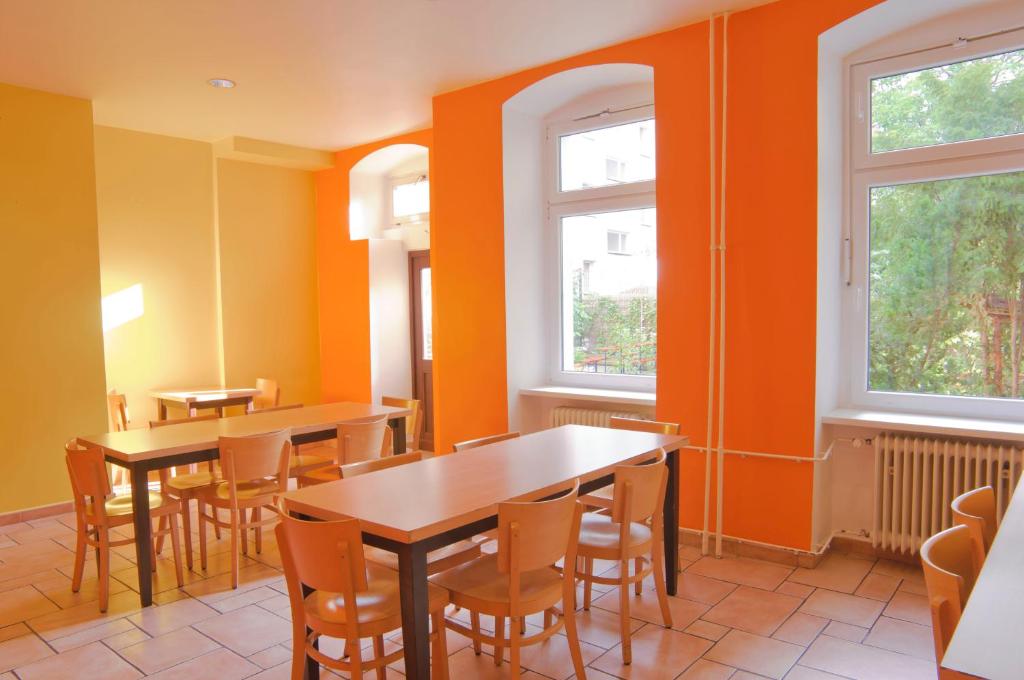 Happy Hotel Berlin - Resim 42