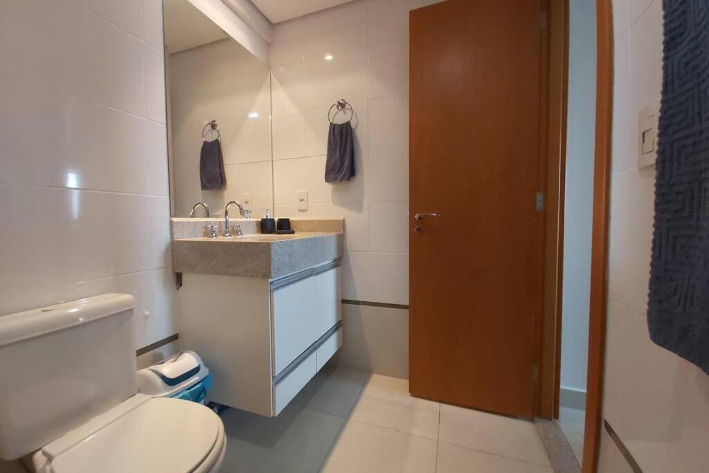  Flat todo Mobiliado com vista para o Parque Flamboyant