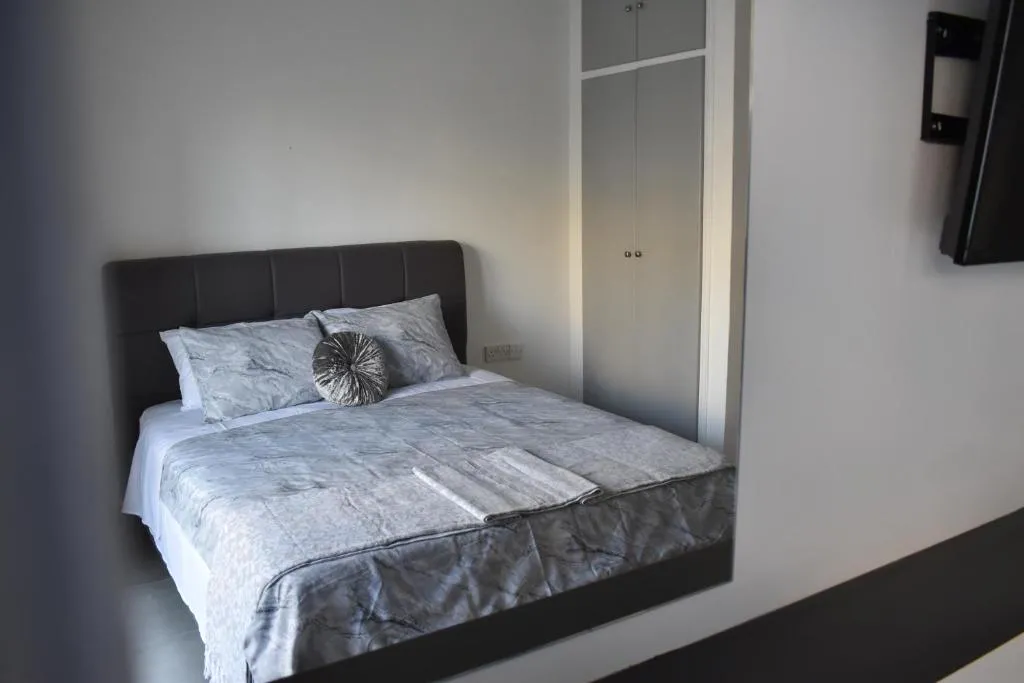 Marias Apartment - in city centre,near beach, Larnaca, Cyprus