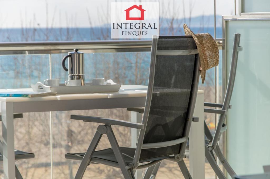 Balkón alebo terasa v ubytovaní Palamós BeachFront Apartment