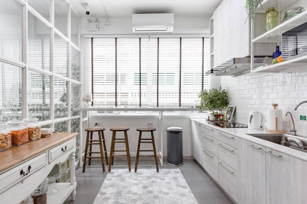 Hide and Seek Boutique Hometel