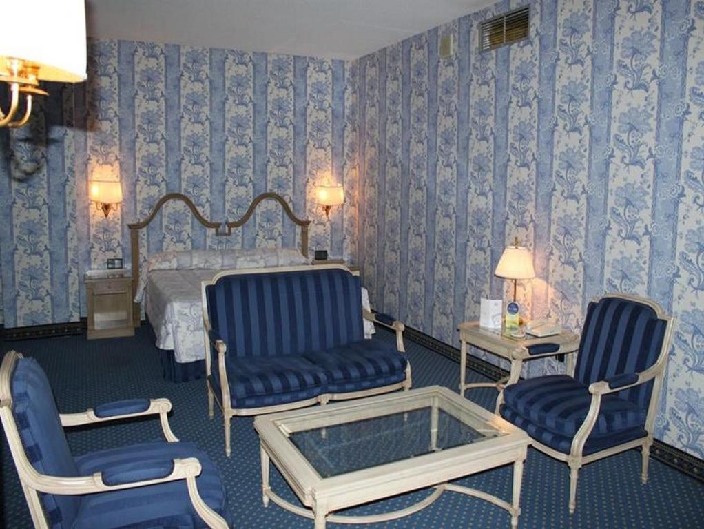 Posedenie v ubytovaní Hotel Ébora by Vivere Stays