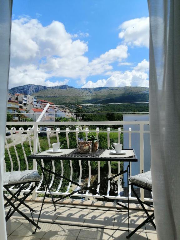 Výhľad na hory alebo výhľad na hory priamo z apartmánu