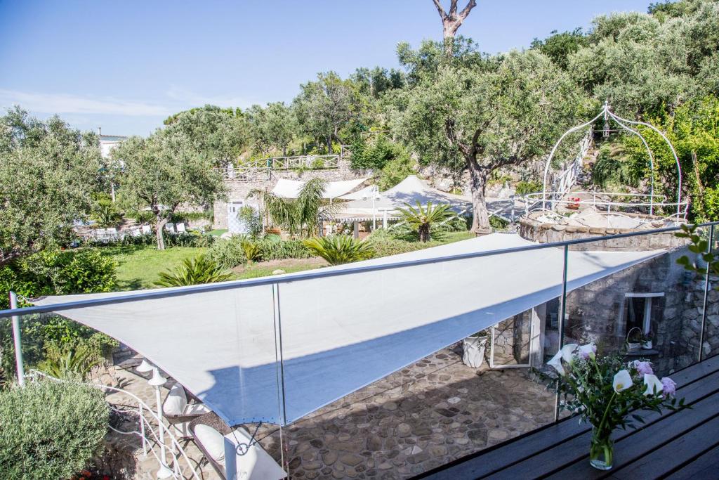 Ogród w obiekcie MelRose Relais