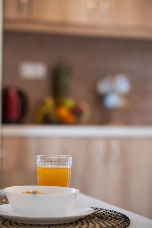 Bounatsa Studios & Apartments - 4