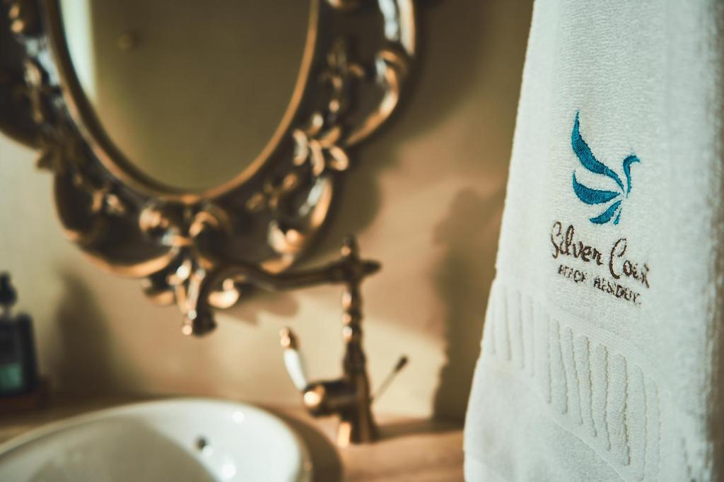 Silver Coast Beach Residence - 12