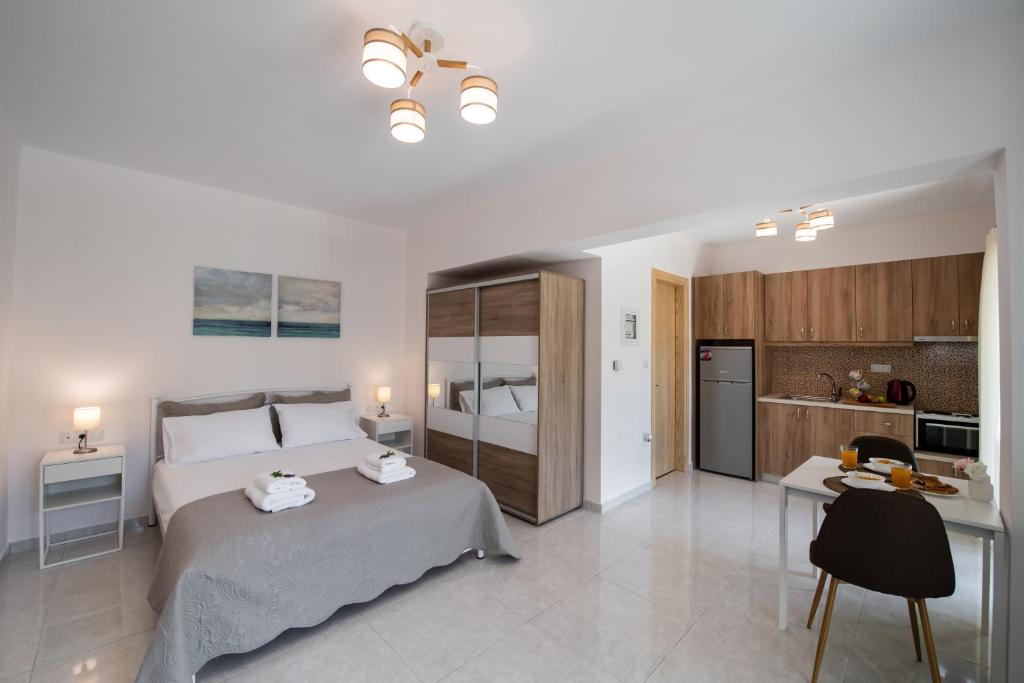 Bounatsa Studios & Apartments - 15