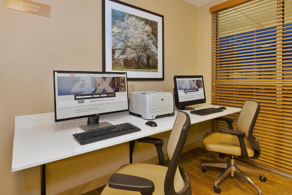 Candlewood Suites Rocky Mount by IHG photo