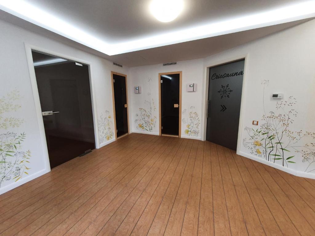 Hotel Cornul Vanatorului - Resim 23