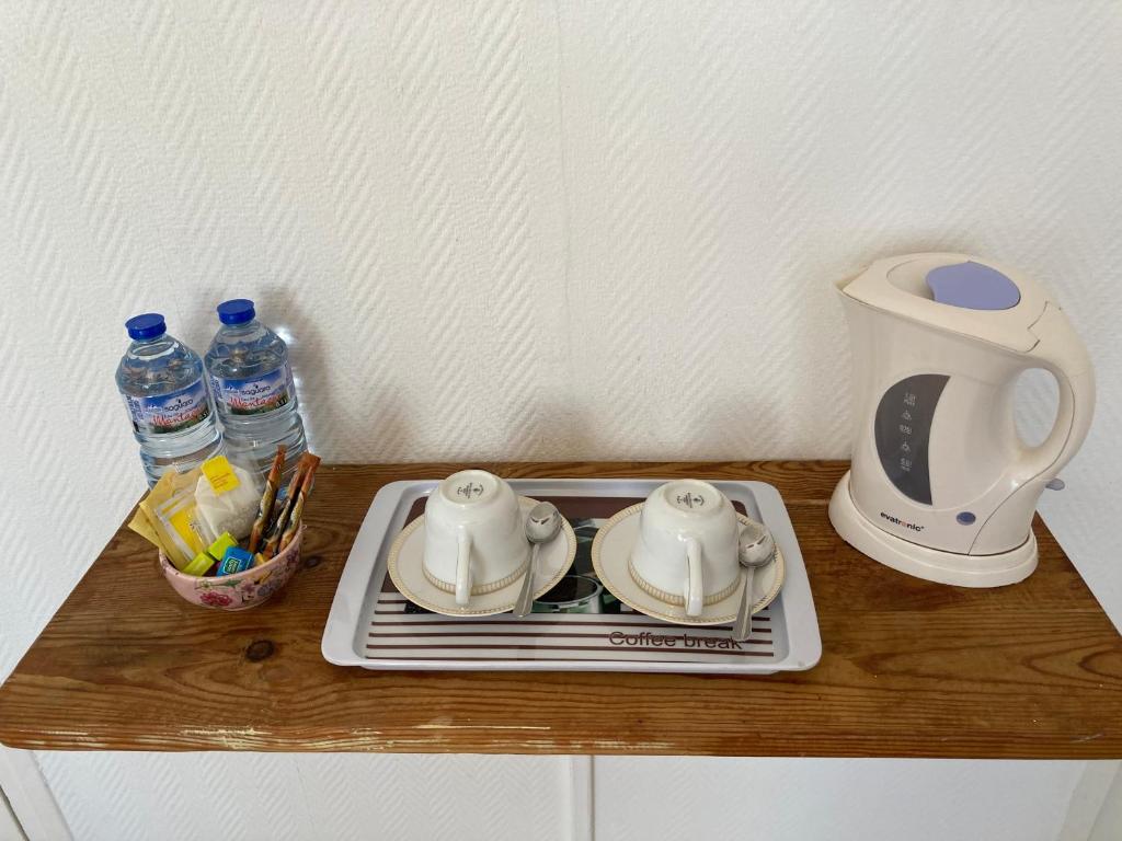 Comodidades para chá e café em Poppys Chambres d'Hotes