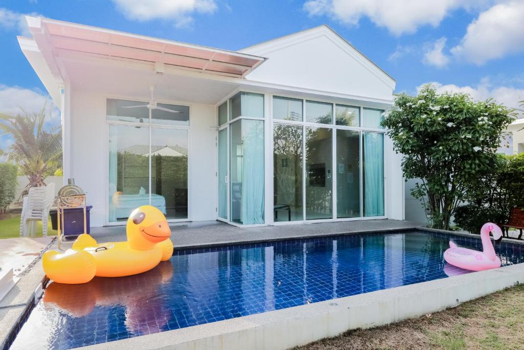 Chaum Haus Pool Villas