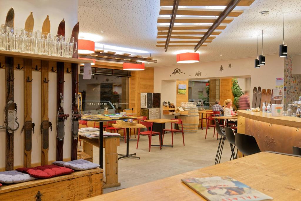 Restaurace v ubytování Hôtel Terminus