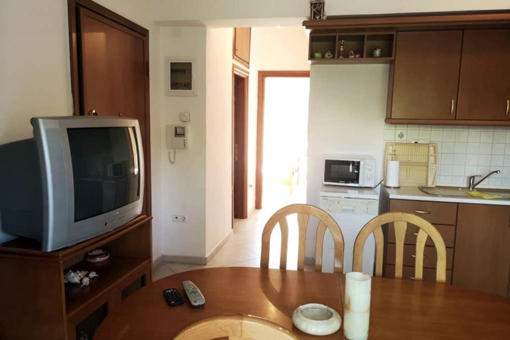 Kuchyň nebo kuchyňský kout v ubytování kallikratis apartment