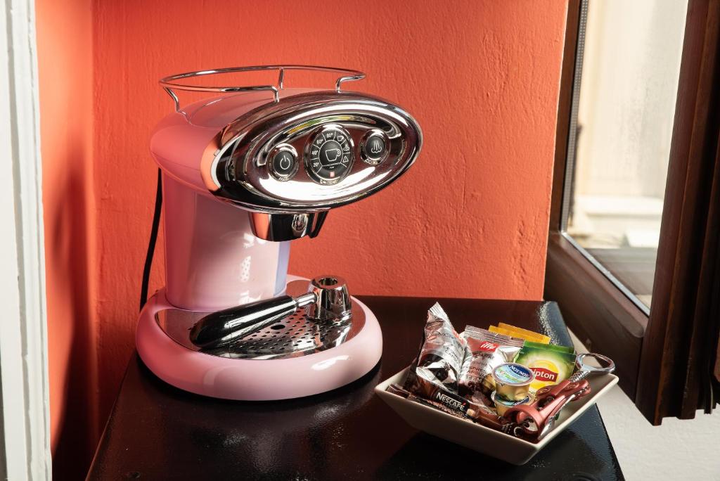 Favela Living Space - 11