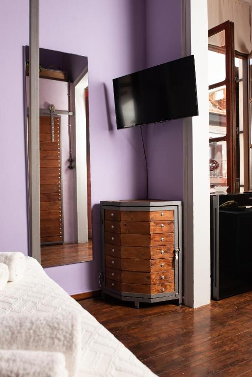 Favela Living Space - 13