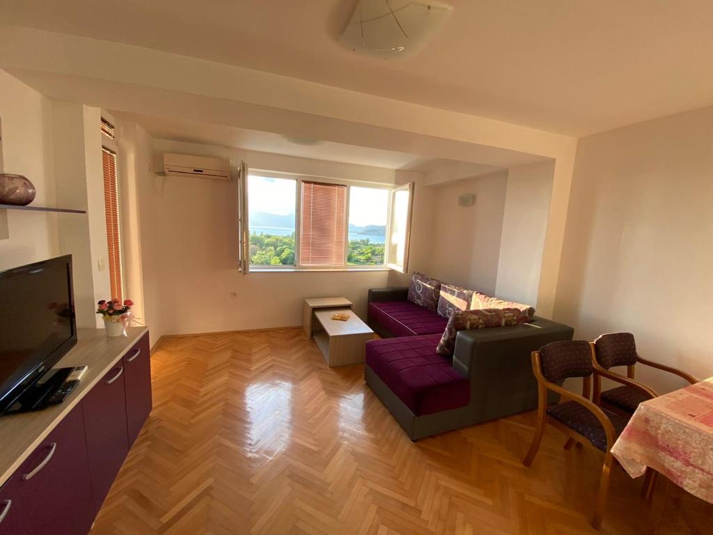 Villa Marta - Apartamento Com 1 Quarto E Varanda (2 Adultos)