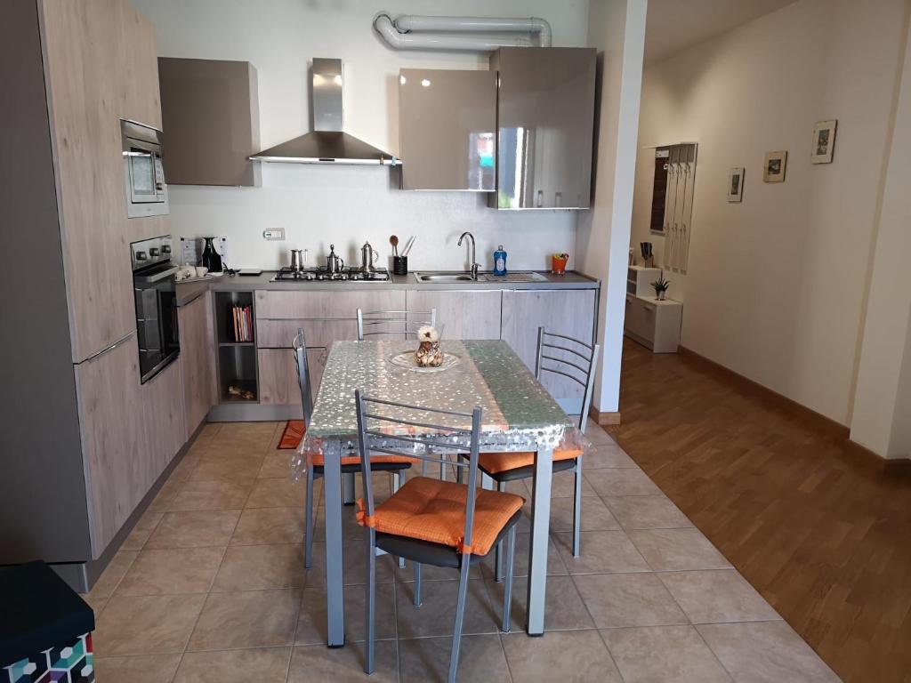 Kuchyňa alebo kuchynka v ubytovaní Residence Edera