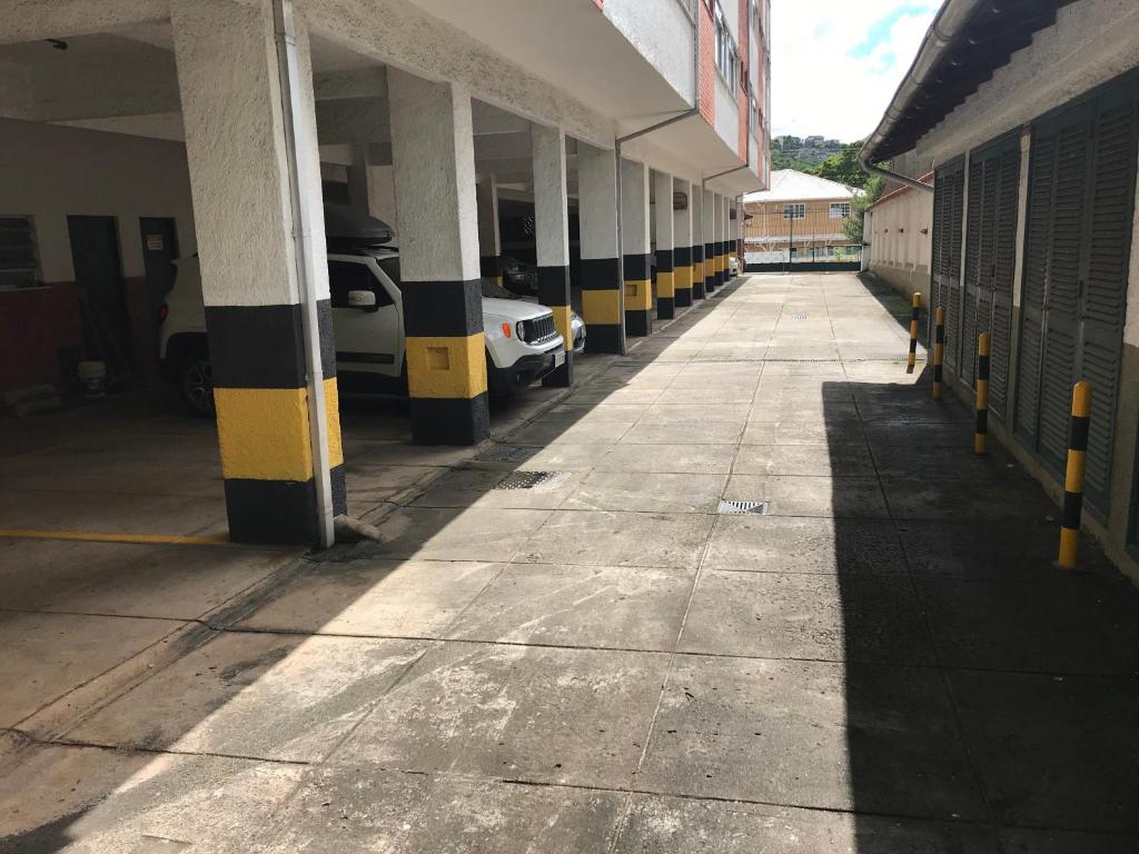  Apartamento no Alto de Teresópolis próx. Faculdade FESO