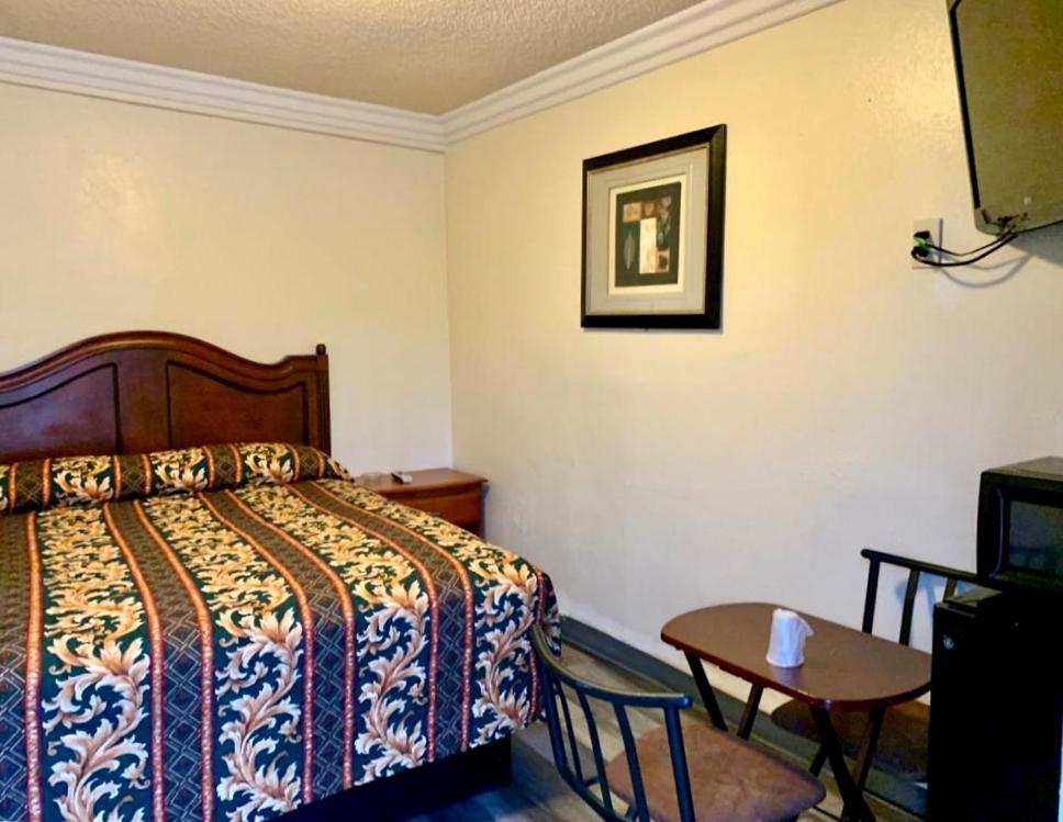 JOLLY MOTEL