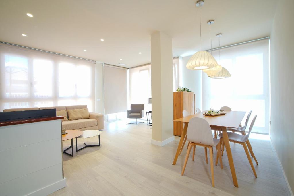 Posedenie v ubytovaní Casa Palacio Cádiz by Luxury Suites Cadiz
