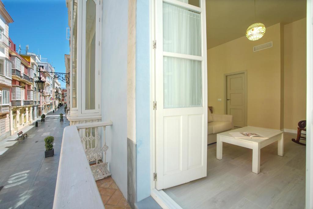 Balkón alebo terasa v ubytovaní Casa Palacio Cádiz by Luxury Suites Cadiz