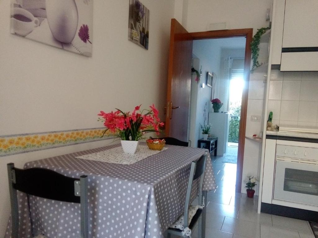 Kuchyňa alebo kuchynka v ubytovaní Casa Sole Mare