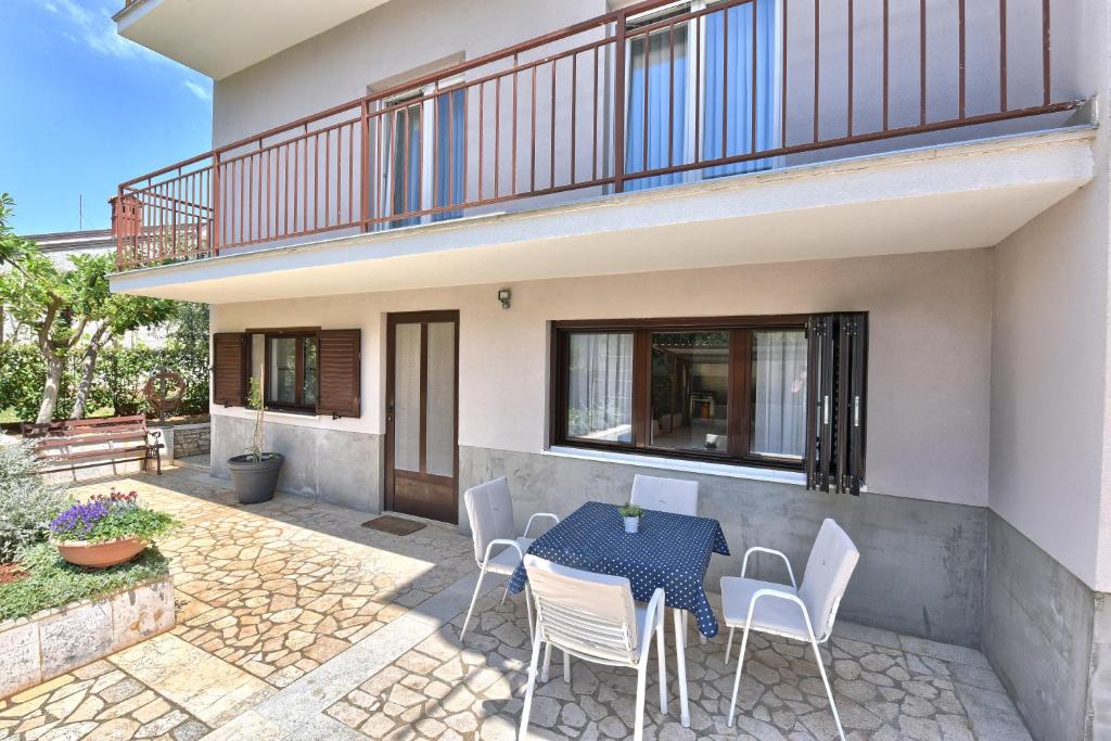 Balkón alebo terasa v ubytovaní Brezac olive garden apartment